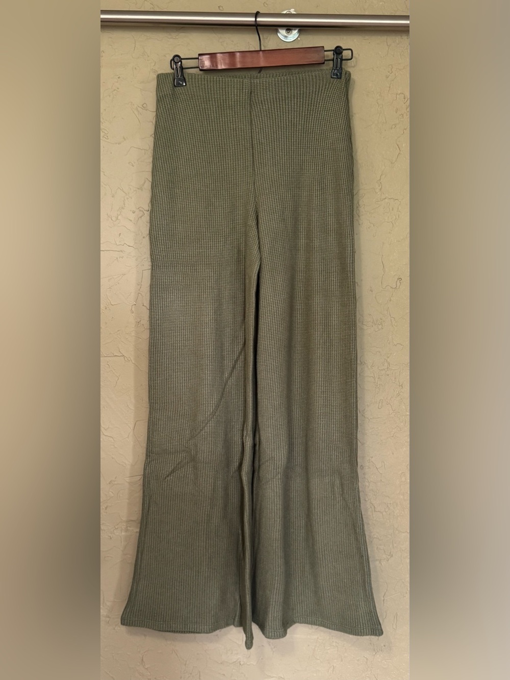 Zenana Waffle Knit Wide Leg Lounge Pants – Medium – NWOT - Picture 2 of 6